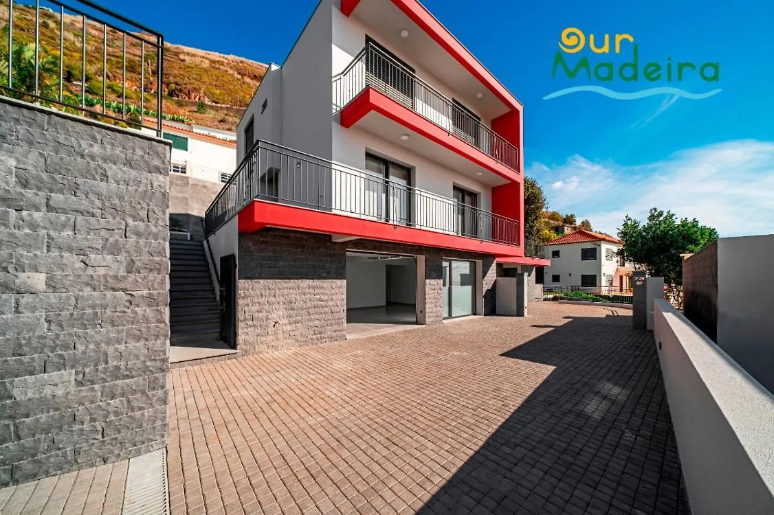 Vila Ourmadeira - Casa Amaro Sunset, Contemporary Calheta