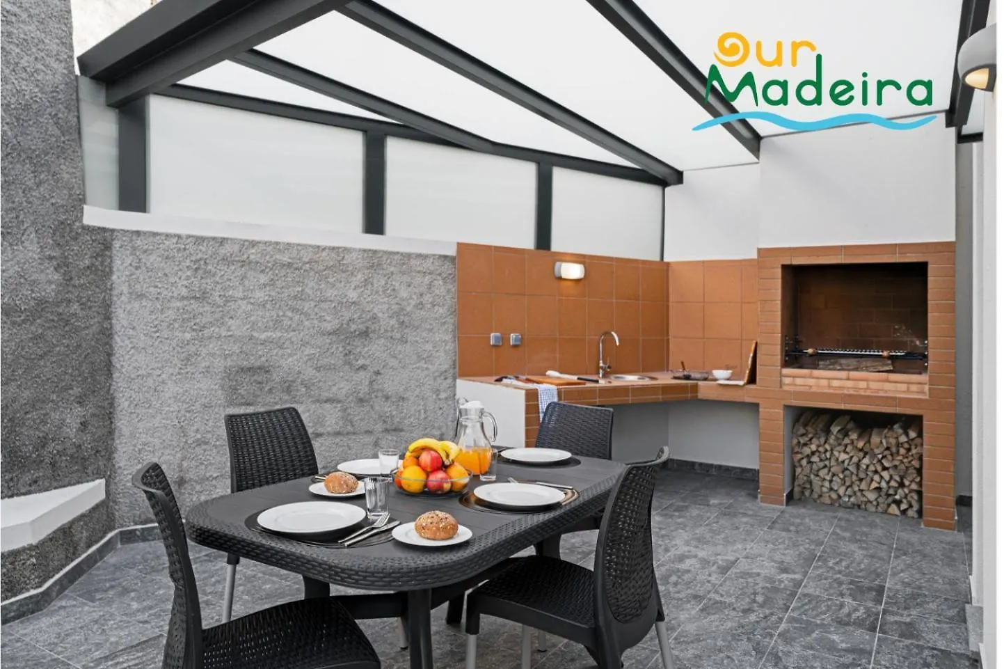 Vila Ourmadeira - Casa Amaro Sunset, Contemporary Calheta