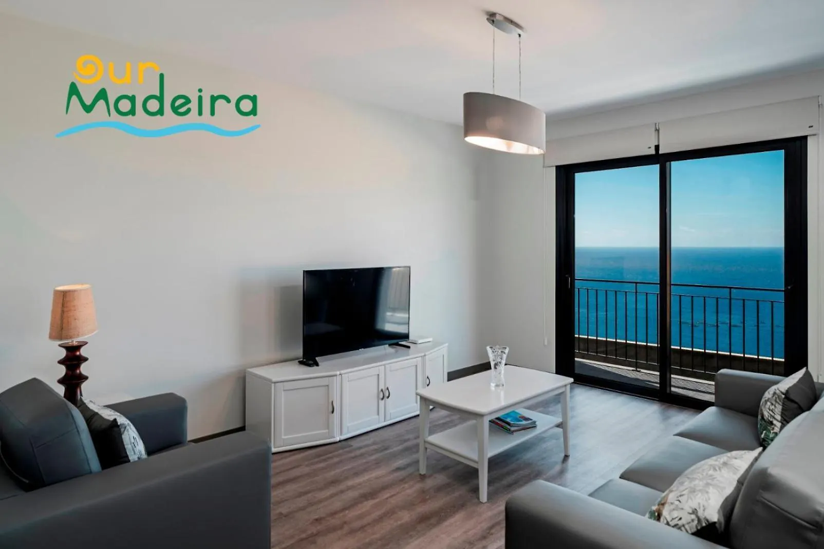 Ourmadeira - Casa Amaro Sunset, Contemporary Villa Calheta