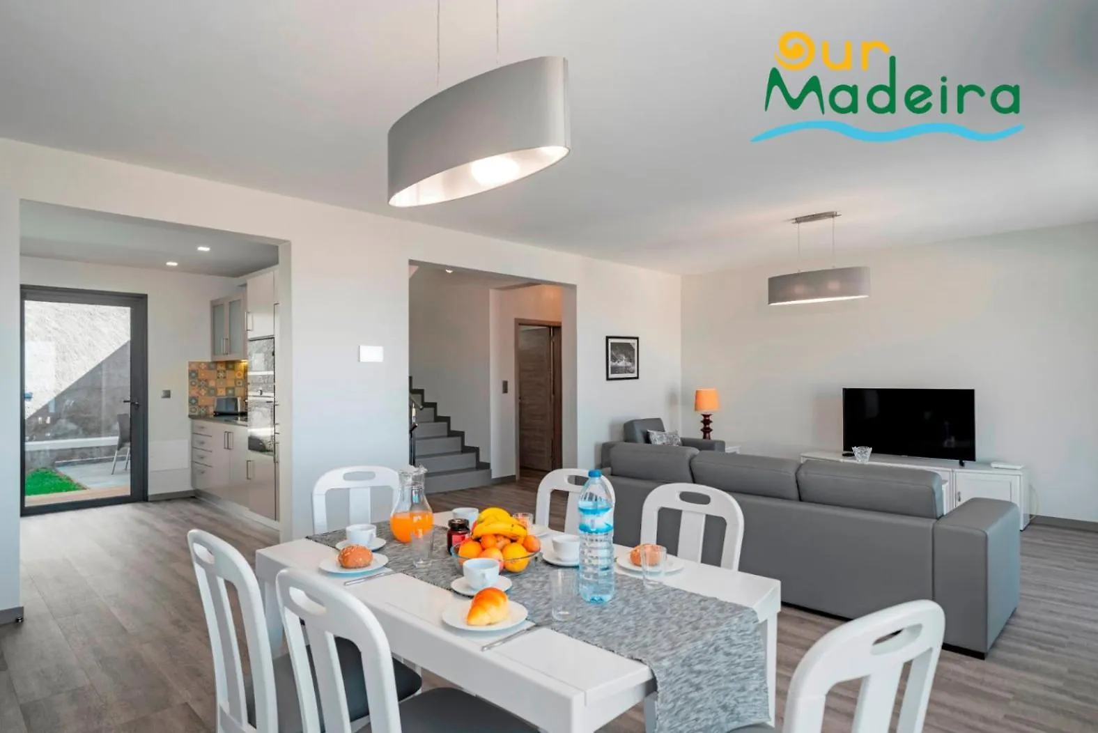 Vila Ourmadeira - Casa Amaro Sunset, Contemporary Calheta  0*, Calheta (Madeira)